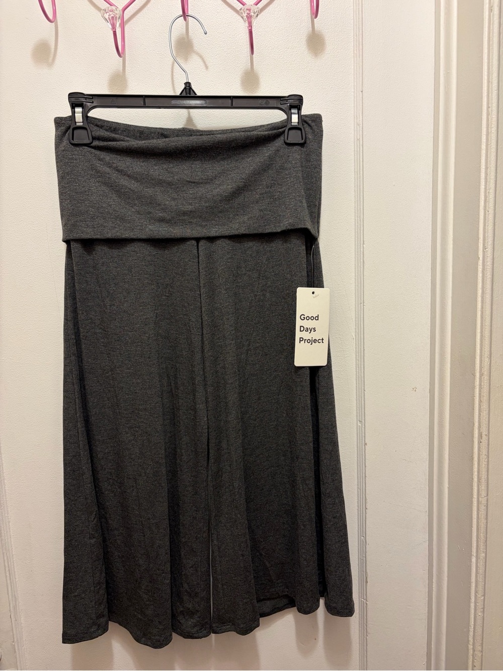 Good Days Project grey fold over gaucho pants size small
